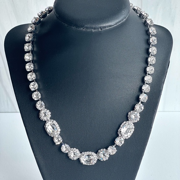 Creations Georgianni Swarovski Statement Necklace - Picture 4 of 7